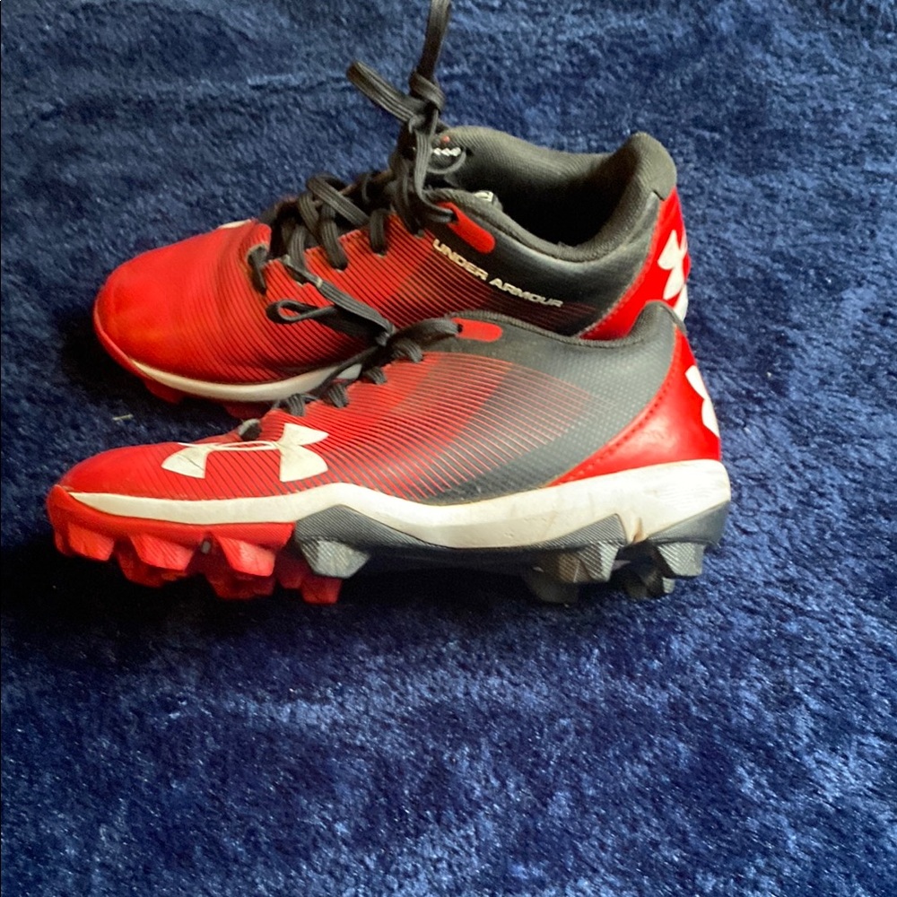 Under Armour Kids Red and Black Cleats